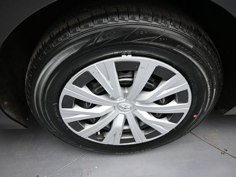 Certified 2019 Toyota Camry LE image 12