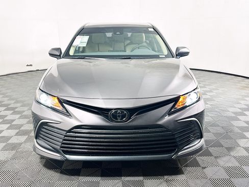 Used 2023 Toyota Camry LE image 8