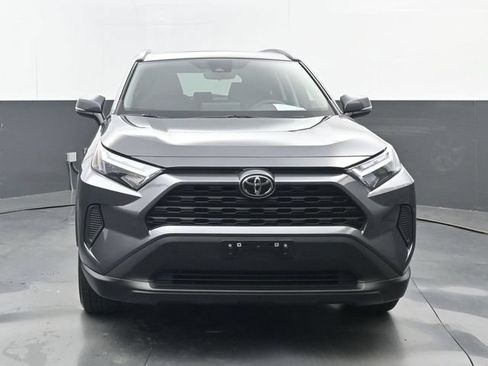Used 2022 Toyota RAV4 XLE w/ Convenience Package FWD image 22