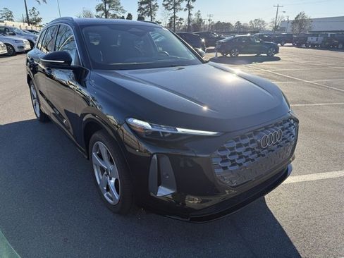 Used 2025 Audi Q5 Prestige image 1