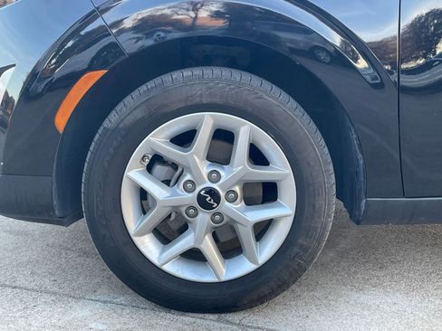 Used 2025 Kia Soul LX w/ LX Technology Package image 30