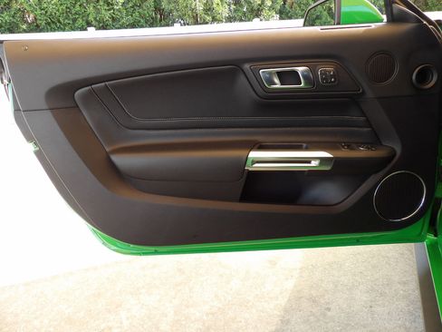 Used 2019 Ford Mustang GT Premium w/ GT Performance Package image 8