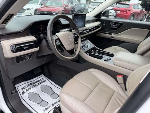 Used 2023 Lincoln Aviator Reserve w/ Equipment Group 201A AWD/4WD image 12