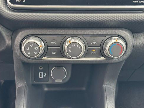 Used 2025 Nissan Kicks Play S FWD image 16