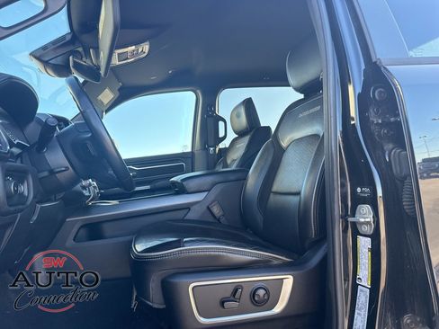 Used 2024 RAM 1500 Laramie image 11