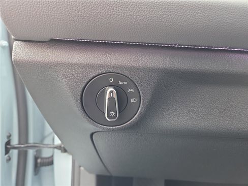 New 2026 Volkswagen Jetta SEL image 15