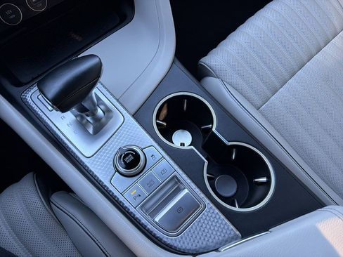 Used 2022 Genesis G70 3.3T w/ Sport Advanced Package image 7