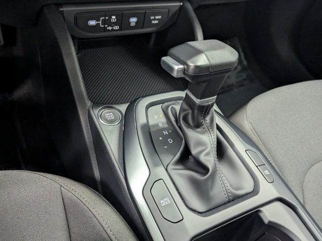 Used 2026 Kia K4 FWD image 28