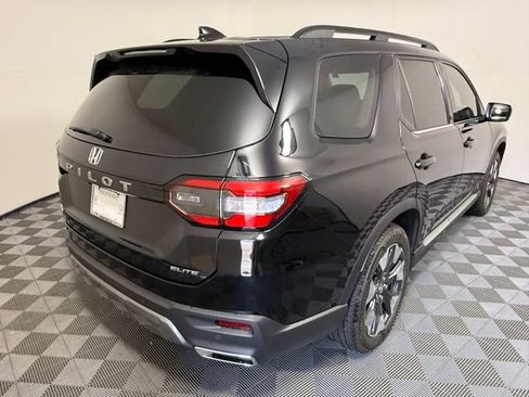 Used 2026 Honda Pilot Elite image 6