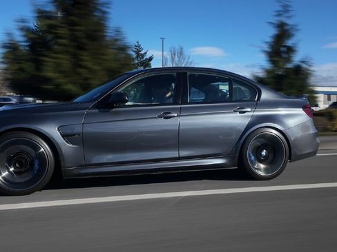 Used 2017 BMW M3 image 4