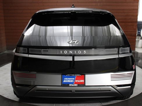 Used 2024 Hyundai Ioniq 5 Limited image 10