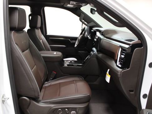 New 2026 GMC Sierra 2500 Denali w/ Denali Reserve Package image 26