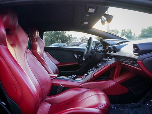 Used 2017 Lamborghini Huracan LP 580-2 image 8