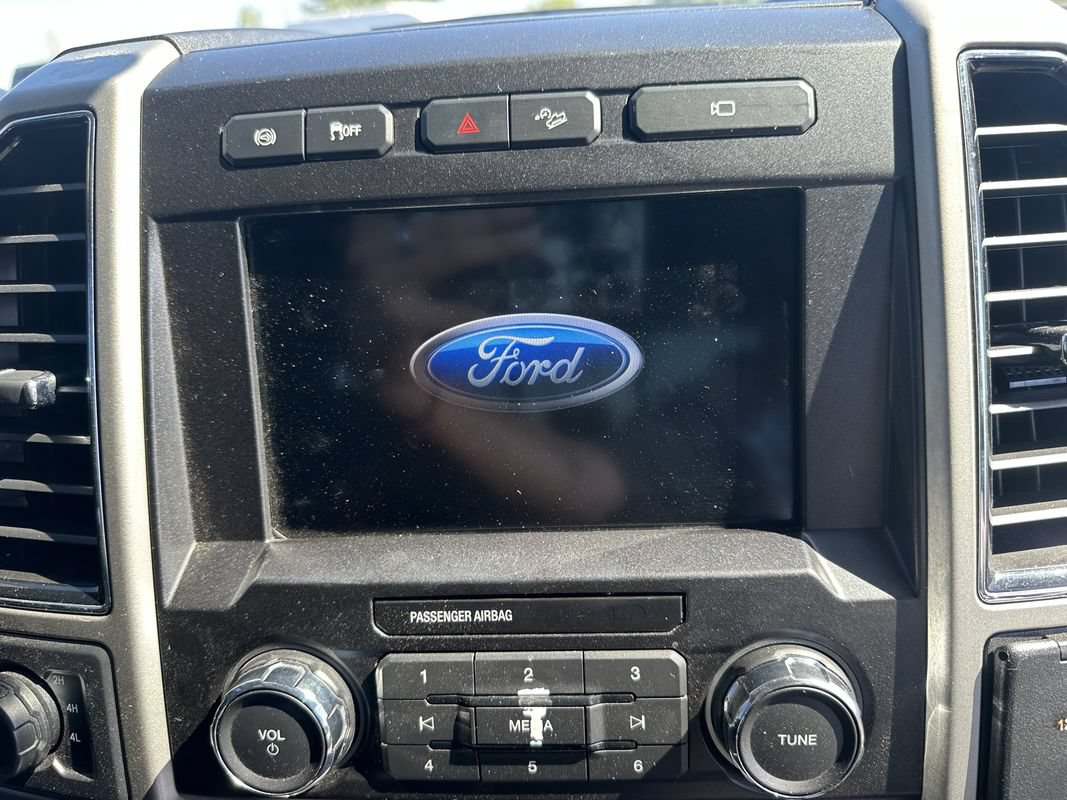 Used 2019 Ford F250 Lariat w/ Lariat Ultimate Package AWD/4WD image 19