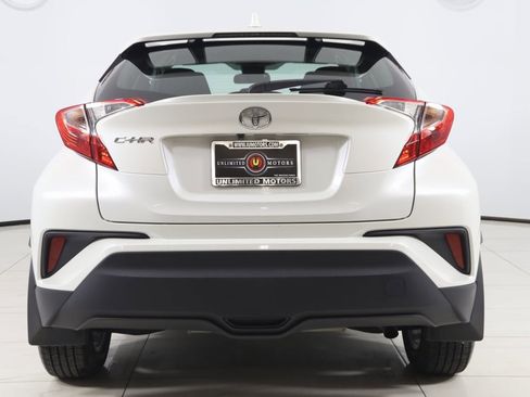 Used 2021 Toyota C-HR LE image 42