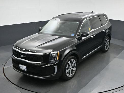 Used 2022 Kia Telluride S image 69