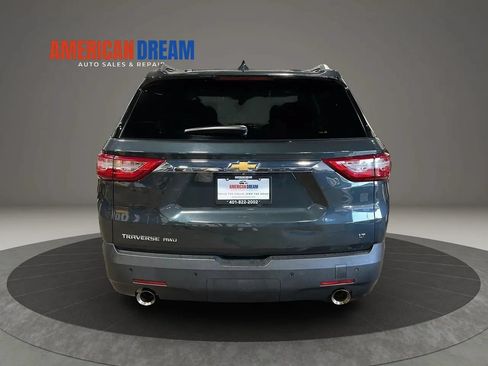 Used 2020 Chevrolet Traverse LT w/ Driver Confidence II Package AWD/4WD image 4