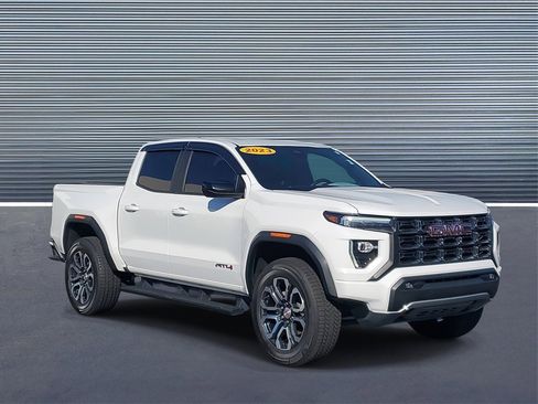 Used 2023 GMC Canyon AT4 w/ AT4 Premium Package image 2