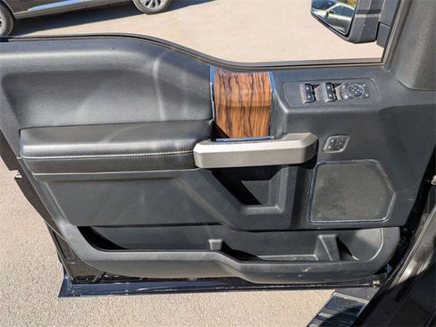 Certified 2019 Ford F150 Lariat image 6
