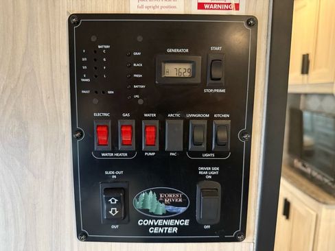 Used 2022 Ford E-450 and Econoline 450 Super Duty w/ Motorhome Prep Package image 45