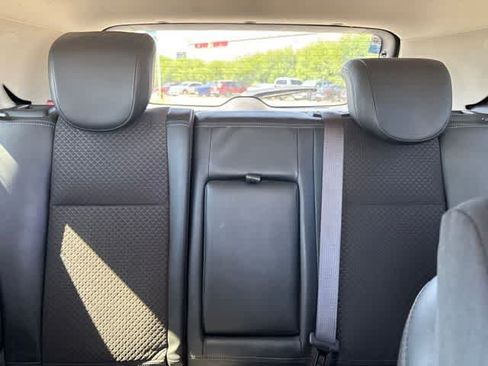 Used 2019 Buick Encore Sport Touring FWD image 22