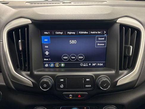 Used 2024 GMC Terrain SLT image 32