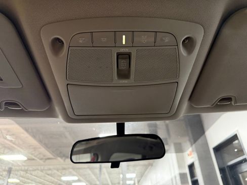 Used 2015 Nissan Rogue SL w/ SL Premium Package FWD image 16