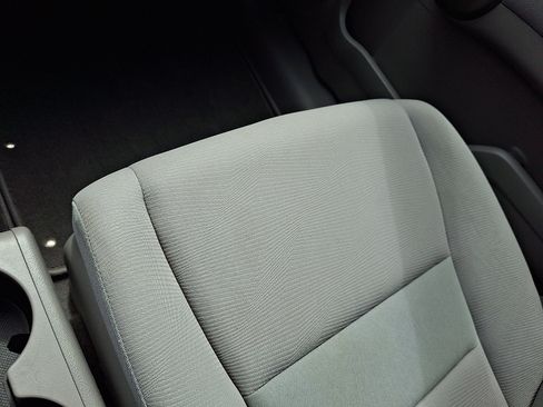 Used 2011 Honda CR-V LX image 25