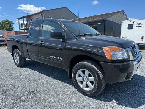 Used 2012 Nissan Titan SV w/ SV Value Truck Pkg AWD/4WD image 3