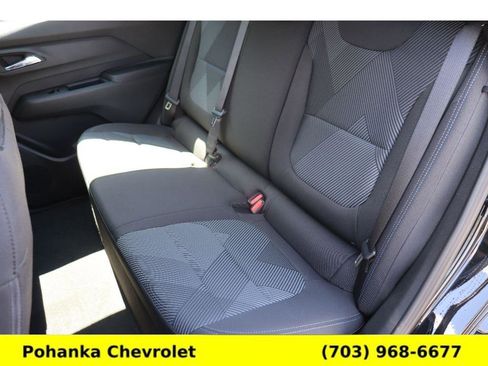New 2027 Chevrolet Bolt LT w/ Comfort Package FWD image 26