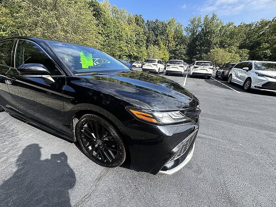 Used 2023 Toyota Camry XSE FWD image 8
