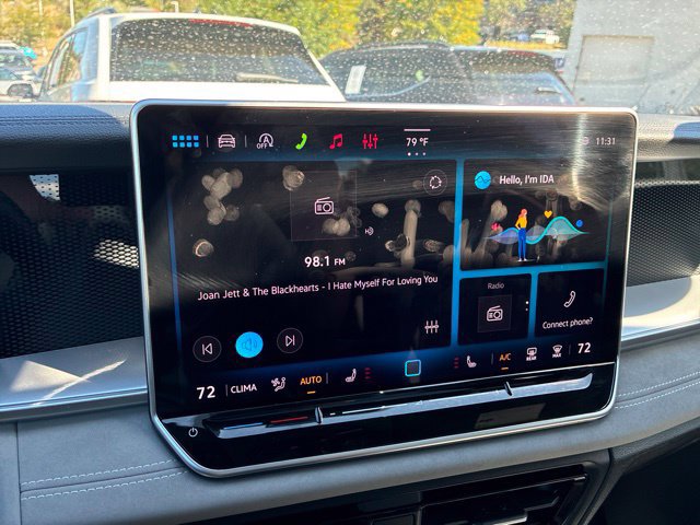 Certified 2026 Volkswagen Tiguan SE R-Line AWD/4WD image 19
