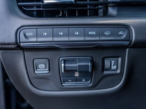 Used 2024 Cadillac Escalade ESV Sport Platinum w/ LPO, ONYX Package image 8