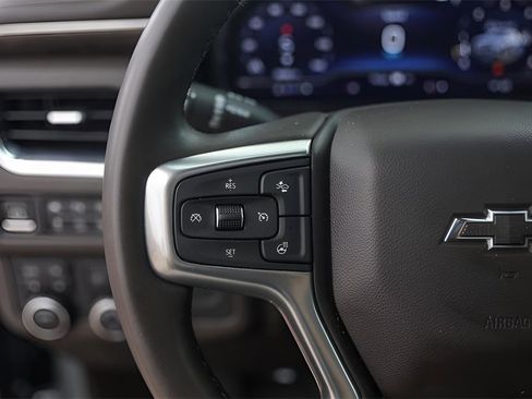 Used 2023 Chevrolet Tahoe Z71 w/ Luxury Package image 14