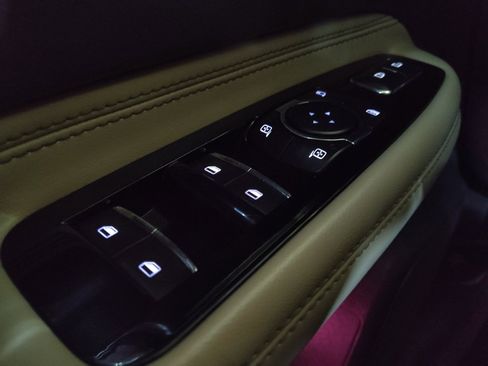 Used 2020 Lincoln Corsair AWD w/ Equipment Group 101A image 27