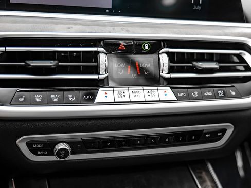 Used 2021 BMW X5 sDrive40i w/ Premium Package RWD image 32
