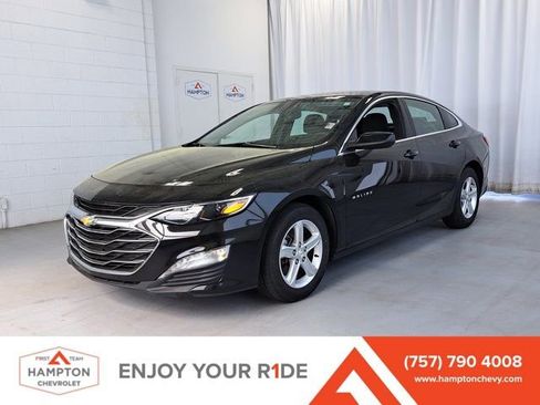Used 2024 Chevrolet Malibu LT image 1
