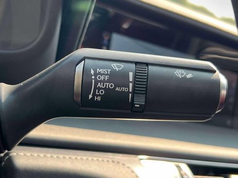 Used 2018 Lexus LC 500 Coupe w/ Sport Package RWD image 21