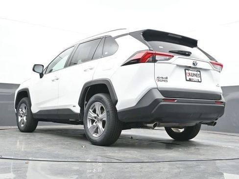 Used 2024 Toyota RAV4 LE AWD/4WD image 44