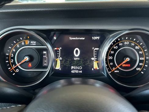 Certified 2022 Jeep Gladiator Sport AWD/4WD image 23