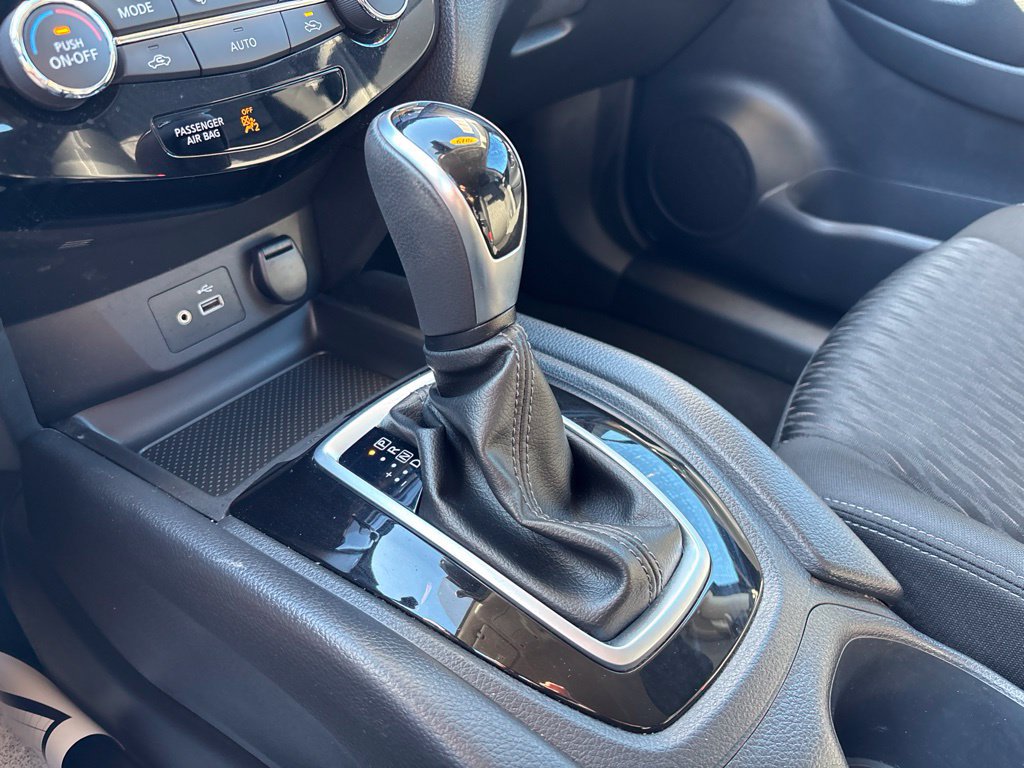 Used 2019 Nissan Rogue SV AWD/4WD image 30