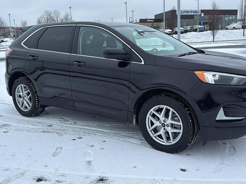 Used 2023 Ford Edge SEL image 2
