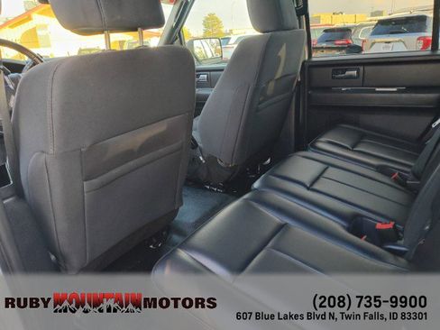 Used 2016 Ford Expedition XL image 23