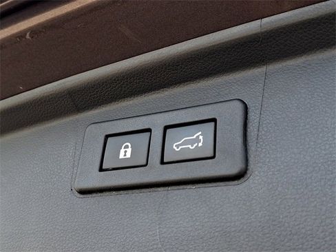 Used 2022 Subaru Outback Touring image 41