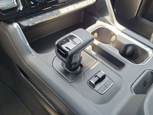 Used 2024 GMC Sierra 1500 Denali w/ Technology Package RWD image 16