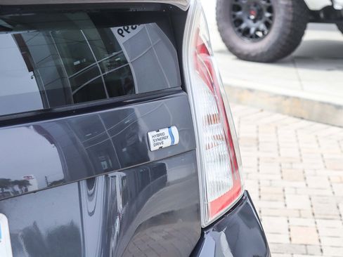 Used 2013 Toyota Prius Two image 11