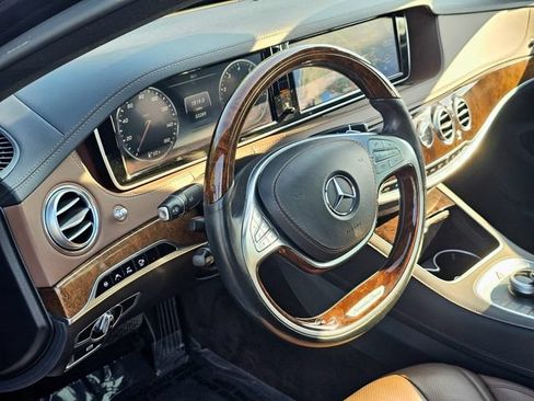 Certified 2016 Mercedes-Benz S 550 4MATIC Sedan w/ Premium Package image 15