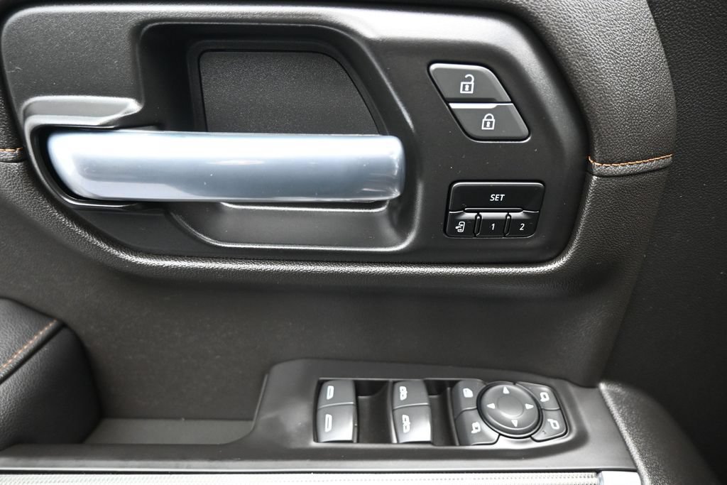 Used 2020 GMC Sierra 1500 AT4 w/ AT4 Premium Package AWD/4WD image 11