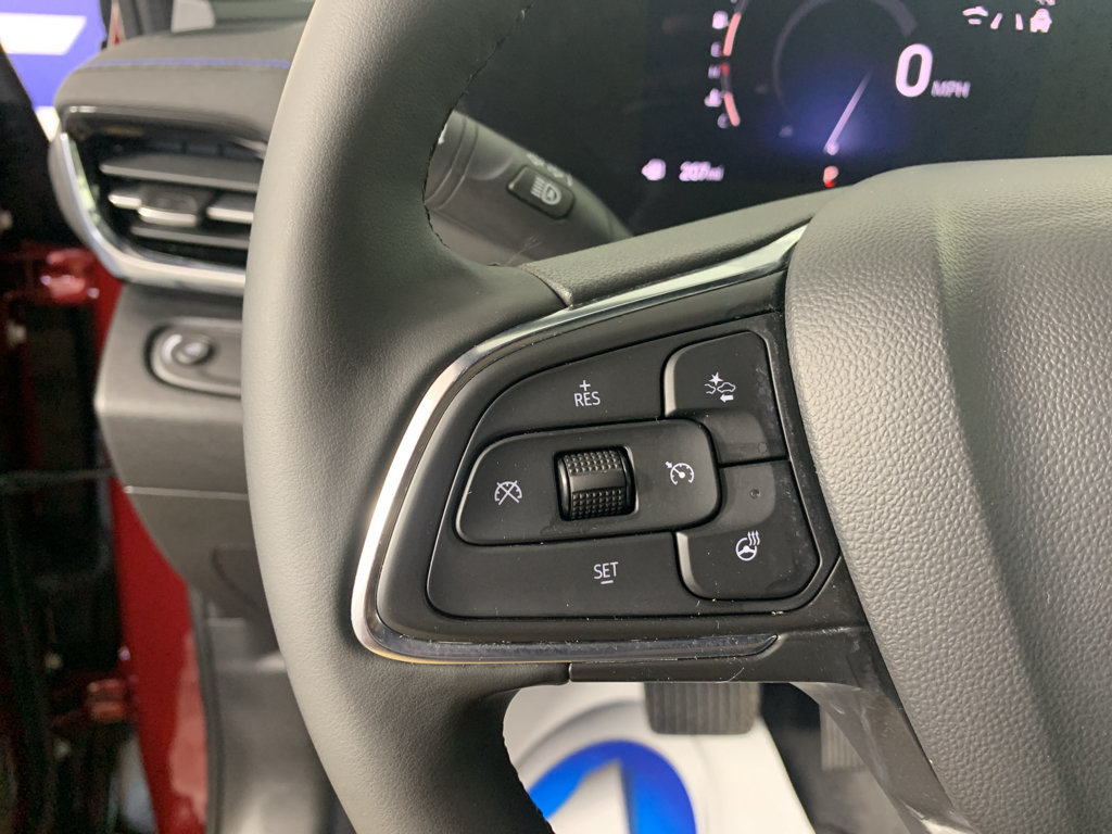Used 2024 Buick Envista Sport Touring w/ Convenience I Package FWD image 18