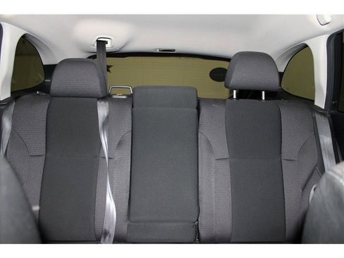 Used 2022 Subaru Outback Premium image 23